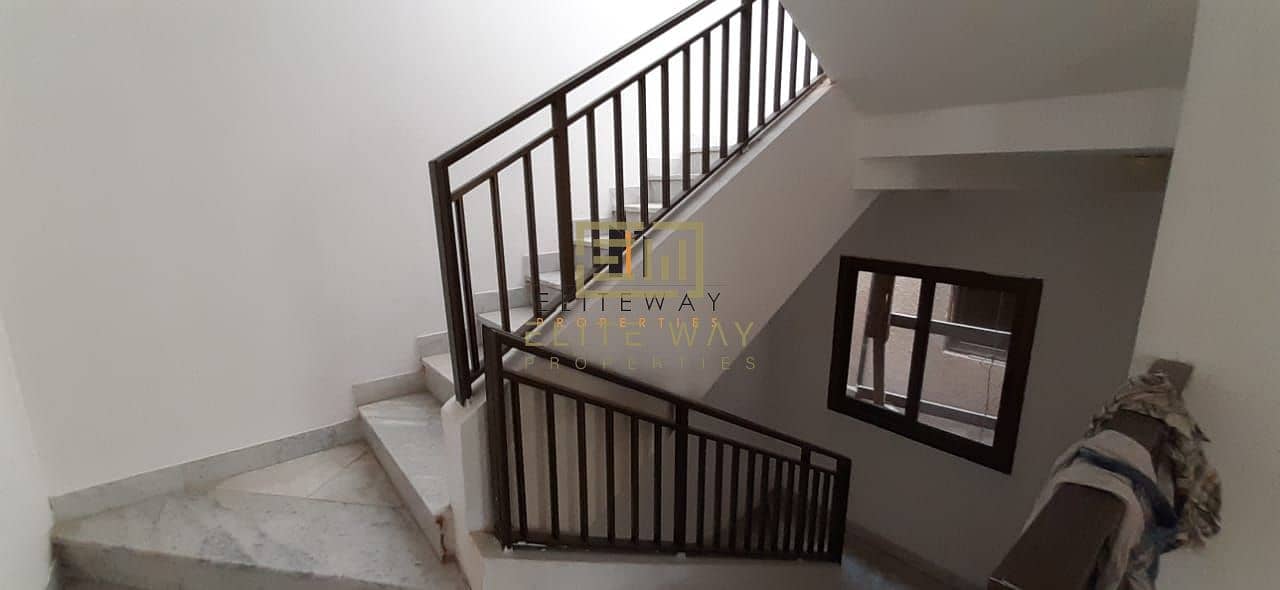13 Well maintained 3 bhk Villa!