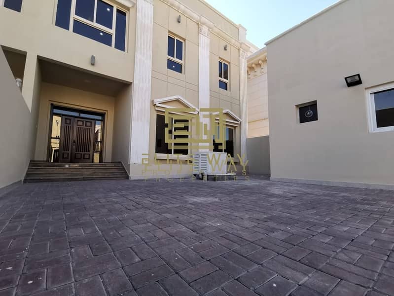 25 Awesome newly renovated 4 bedroom villa in al nahyan