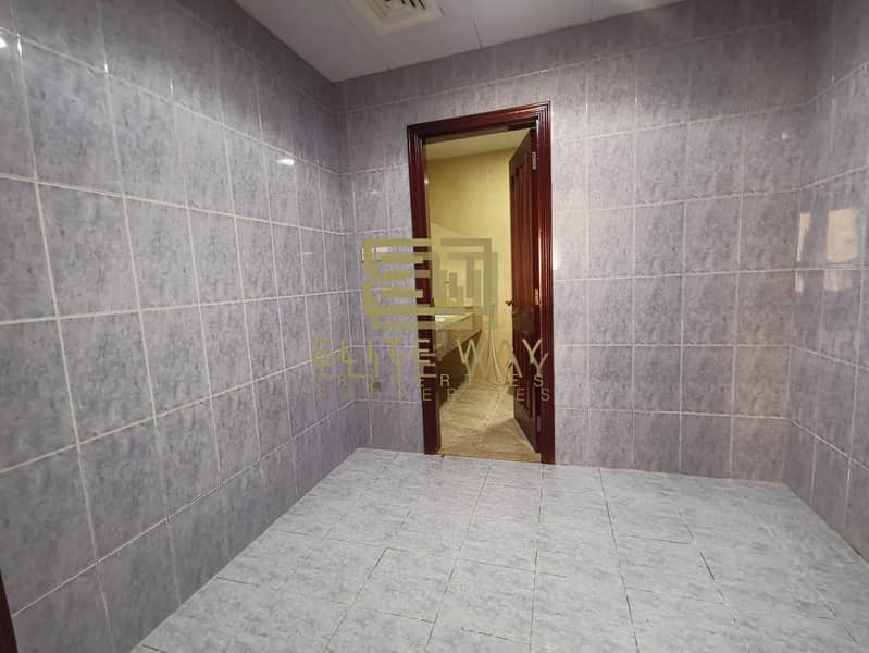 26 Awesome newly renovated 4 bedroom villa in al nahyan