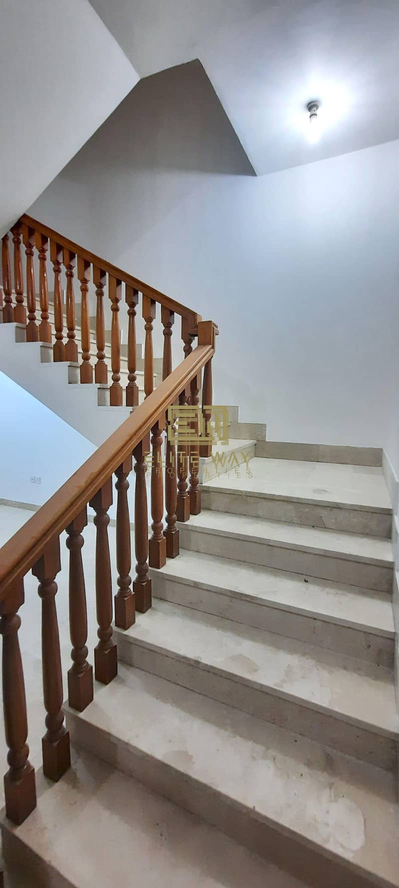 23 magnificent three-story villa at wahda street