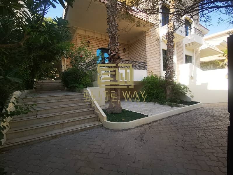 Spacious and Cozy 4 bedroom villa in Khalidiya