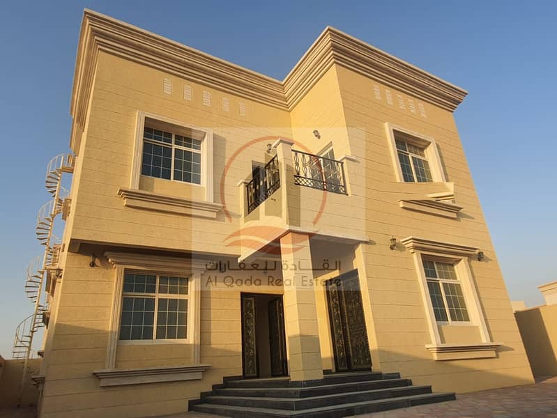 Villa for sale in Ajman at Al raqayeb , only locals ,5 Master rooms 2 halls and majlis - corner and amazed price