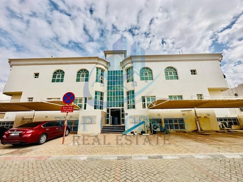 Квартира в Центральный Район，Аль Нядат, 3 cпальни, 45000 AED - 6820013