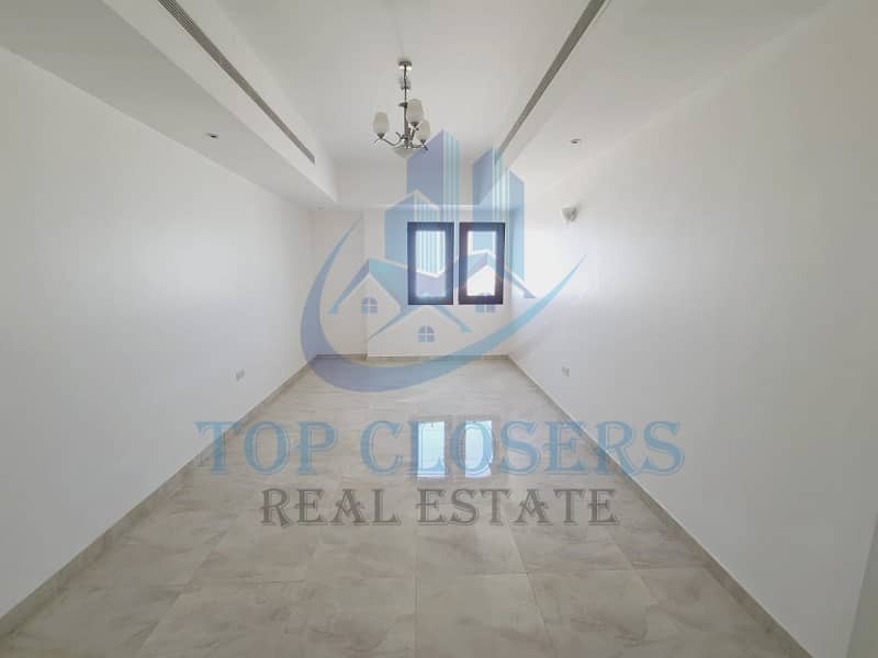 Офис в Ашаридж, 33000 AED - 6820003