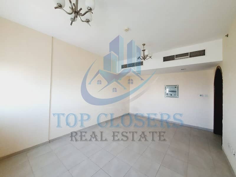 Квартира в Центральный Район，Аль Нядат, 2 cпальни, 33000 AED - 6548103