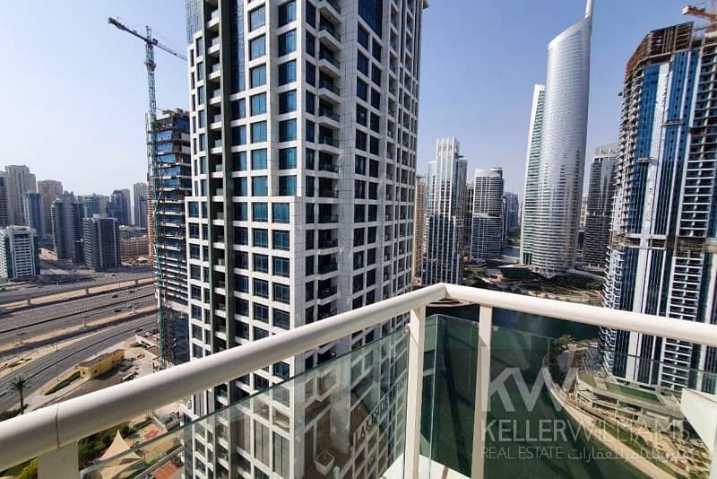 11 Lake view Corner unit High Floor Flexible move in