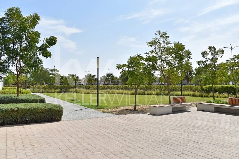 10 For end user or investor | Pool and golf course view