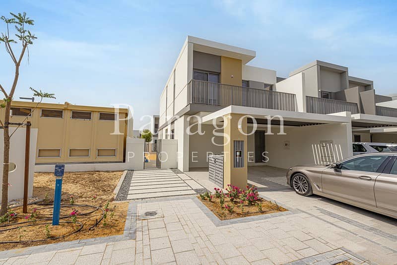 4 Bed Townhouse | Landscaped Features | View Now 4 Bed Townhouse | Landscaped Features | View Now