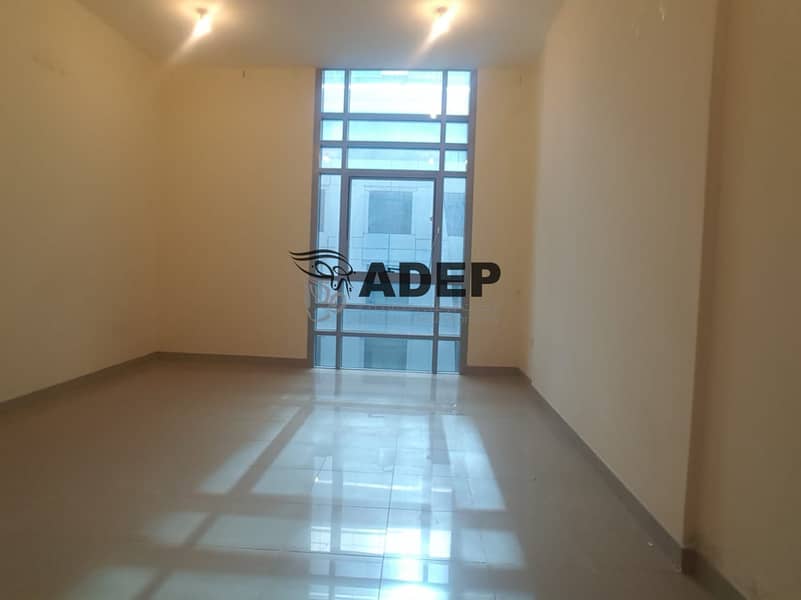 Well Maintained 2 BHK  Balcony With Parking. .