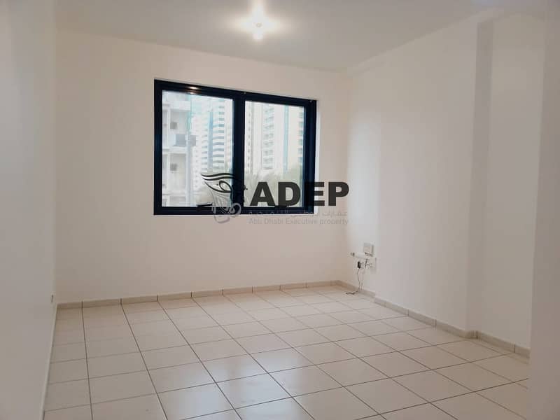 4 Good and Clean 1 Bedroom Apartment