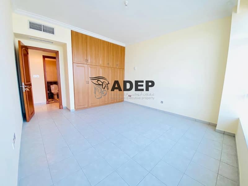 5 Huge 4 Bedroom Apartment with balcony