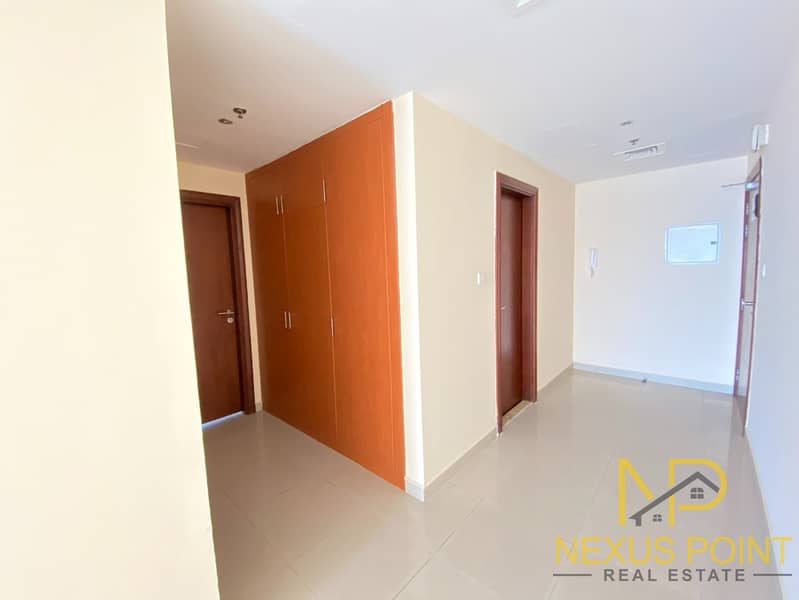 8 Ready Spacious 1 Bed | Well-maintained | Jacuzzi |  Gym