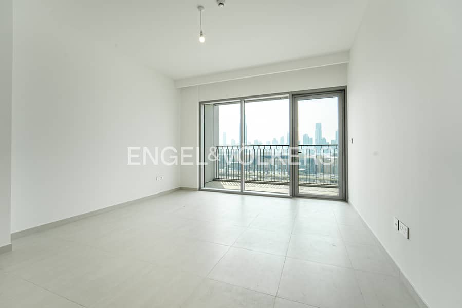 Burj Khalifa View | Spacious | Two Balcony Burj Khalifa View | Spacious | Two Balcony