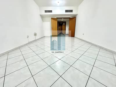 فلیٹ 1 غرفة نوم للايجار في شارع الكورنيش، أبوظبي - IMG_8455. jpeg