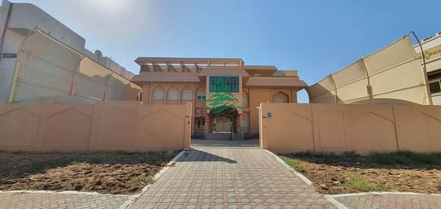 9 Bedroom Villa for Sale in Al Karamah, Abu Dhabi - Check out the amazing features of this huge and high-end property