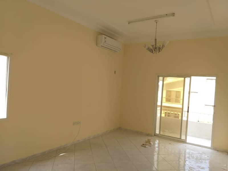 Spacious 4 BHK D/S Villa with 3 master room, majlis, living dining, pvt. pool, lawn, balcony etc