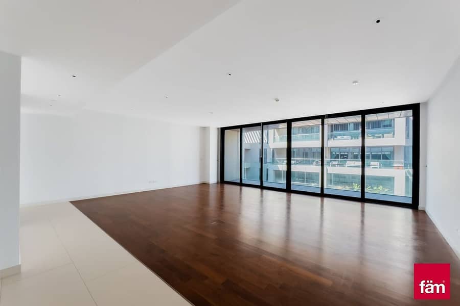 MASSIVE 2+MAID | HIGH FLOOR | VACANT SOON MASSIVE 2+MAID | HIGH FLOOR | VACANT SOON