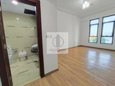 CHILLER FREE _1 Bedroom Hall With Huge LAYOUT _Very Close  Salah Al Metro station