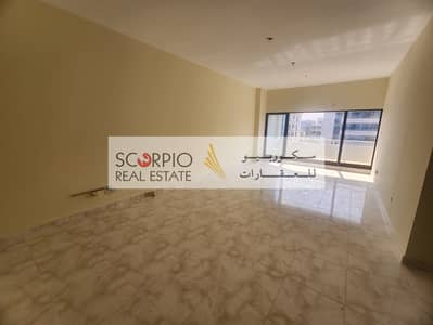 Refurbished Huge 2 BR + Store Apartment with Balcony in Al Hudaiba Only 60 K/ 3 cheqs!!!!