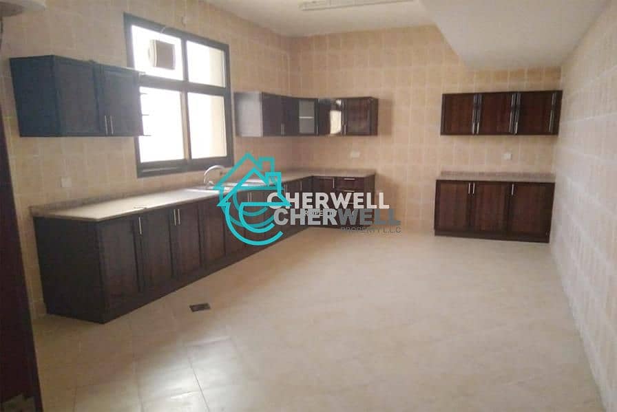 3 Luxurious And Well Maintained 6BR Villa | Vacant