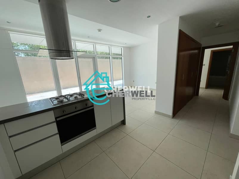 3 Hot Deal | Well Maintained 1BR Apartment | Vacant