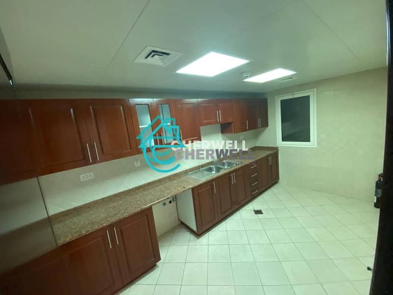3 Spacious And Well Maintained Apartment | Vacant