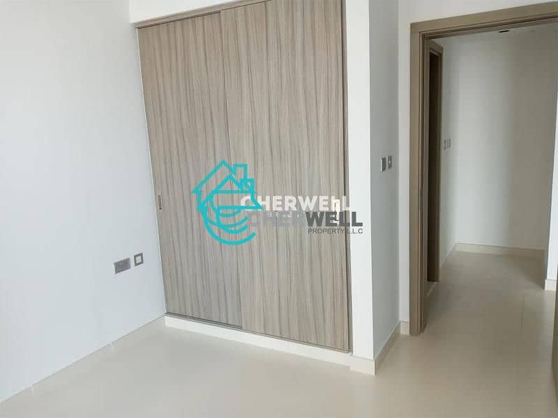 6 Hot Deal | Well Maintained Luxurious Apartment | Vacant Soon