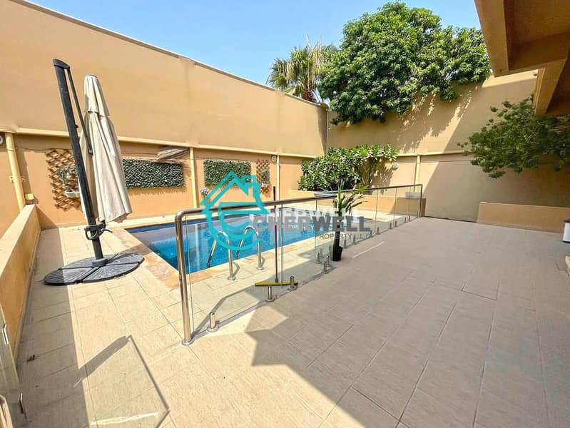 Fabulous 4 Bed with Pool and Garden | Terrace