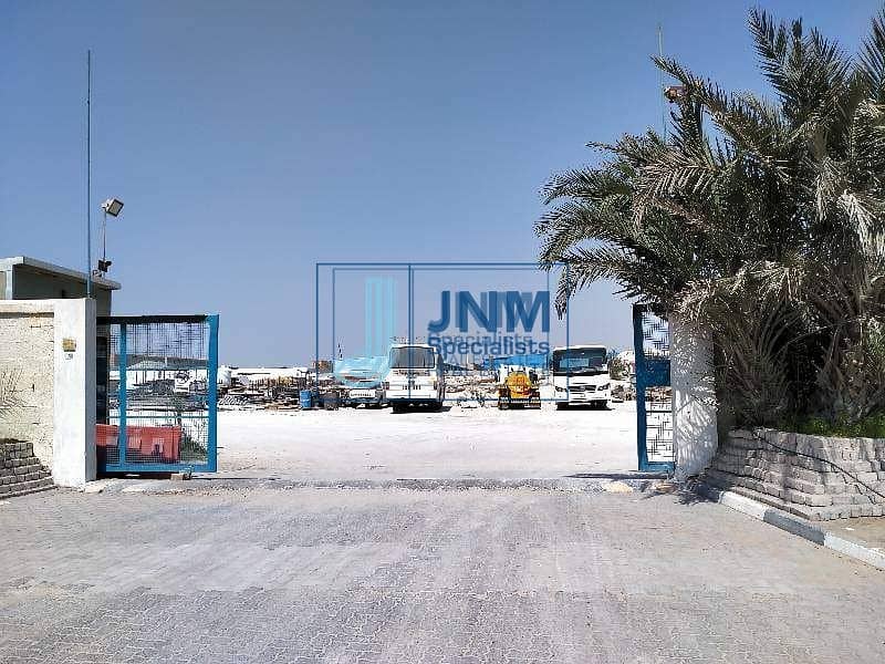 Huge Commercial Land with office in al quoz o3