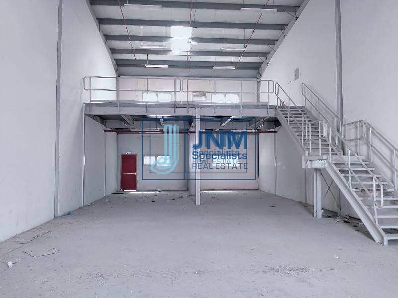 2500 Sq-ft insolated warehouse for rent in al quoz
