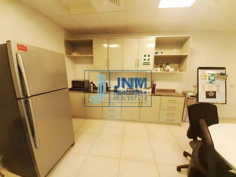 6 Furnished Office with 6 Parking | Prime Bldg