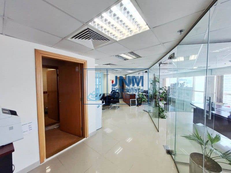 20 Excellent Furnished Office On High floor
