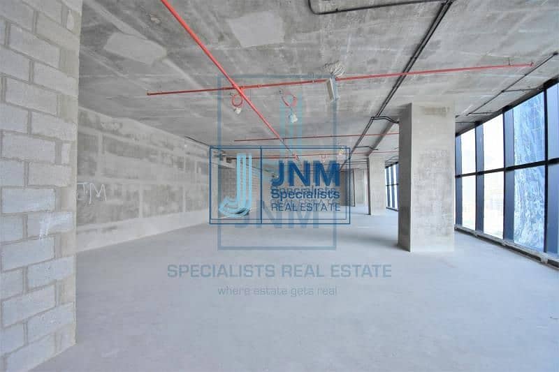 5 Investment Opportunity ! Half floor|10 Parking | Canal View