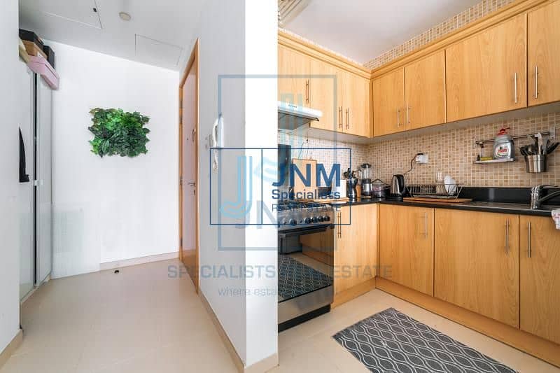 7 Best Deal! 1 Bedroom | Stunning Canal View