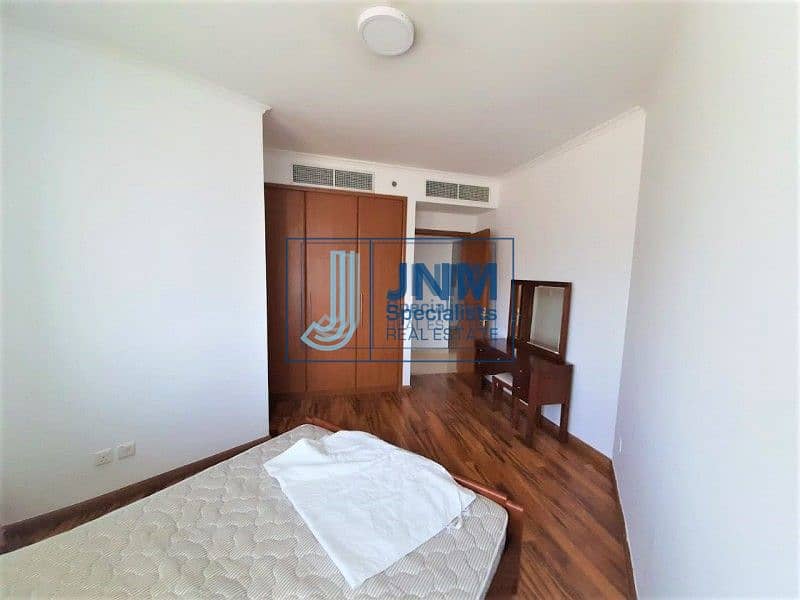 8 Exclusive 2 Beds with Balcony| Next to the Metro