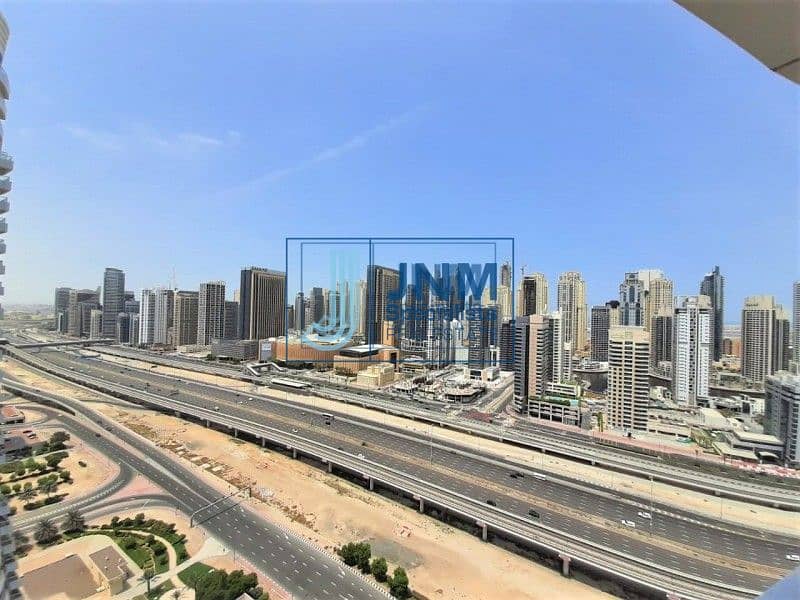 18 Exclusive 2 Beds with Balcony| Next to the Metro