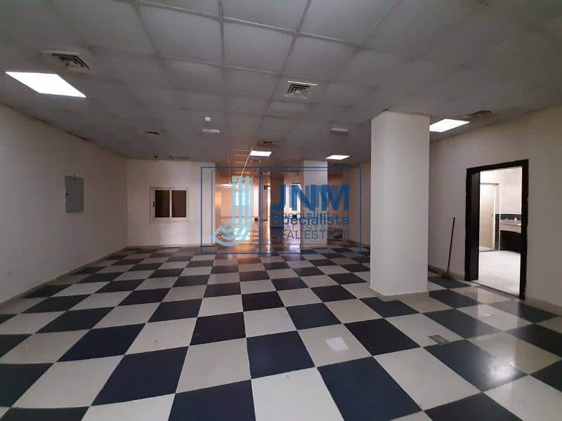 full building labourcamp for rent in al quoz