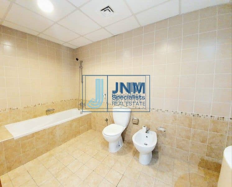 28 Exclusive 4 Beds + Maids | Amazing Full Canal View