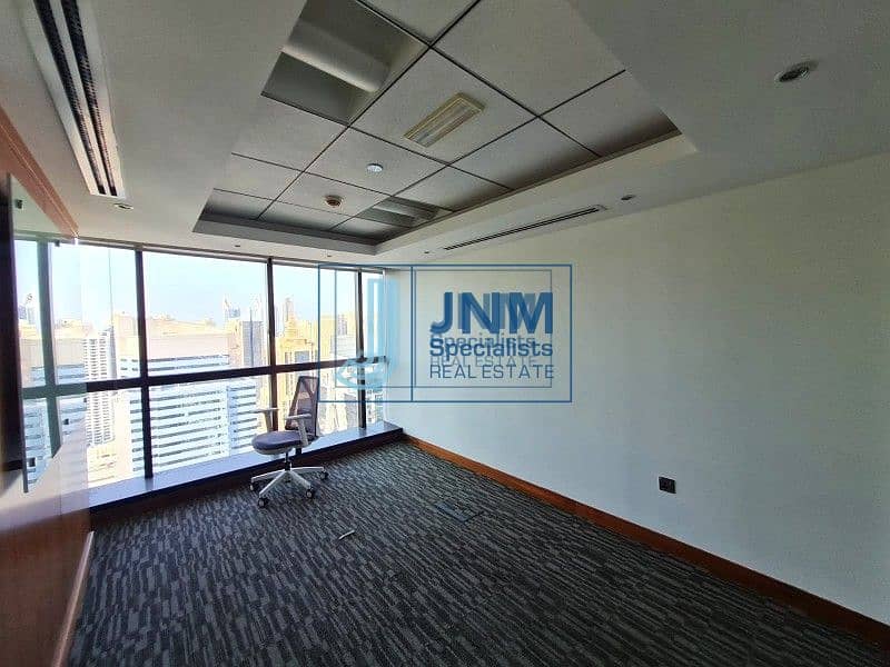 8 Prime Location | High Floor | Corner and Partitioned Office