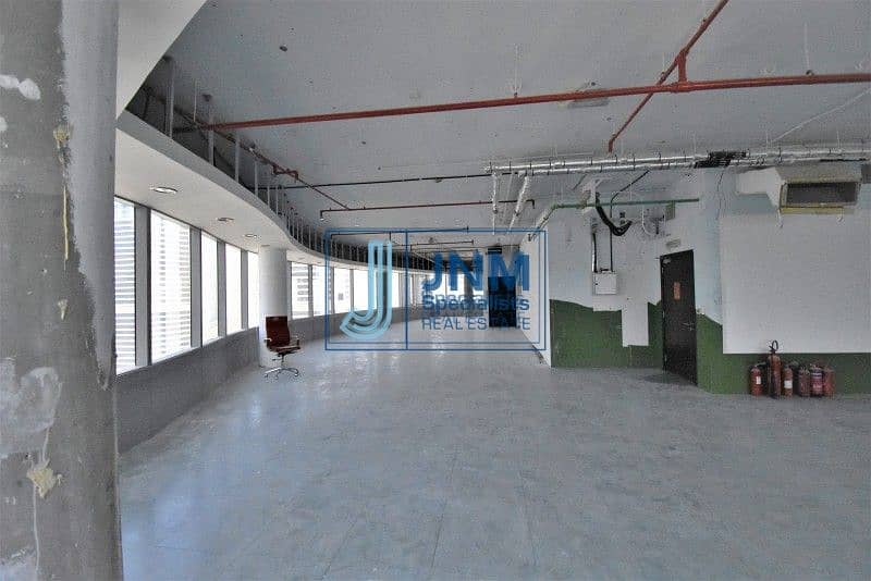 16 Full Floor Office for Sale in Silver Tower