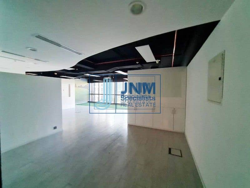 Fitted+Partition office for Rent in JBC3