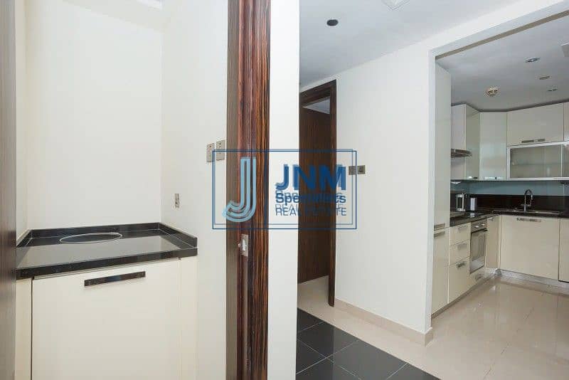 8 Fully Furnished 1 Bed| Lake View|Mid Floor
