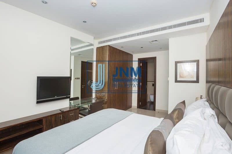 13 Fully Furnished 1 Bed| Lake View|Mid Floor