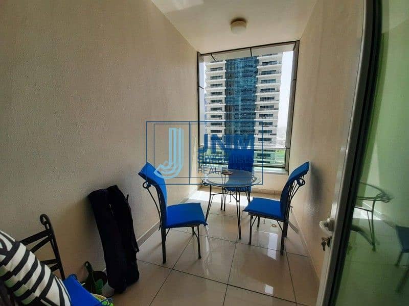 19 Fantastic Furnished 1 Bed with Balcony | Mid Floor