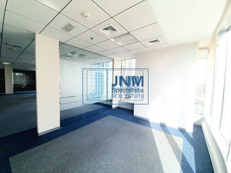 9 Linked offices! Lake view | Near Metro