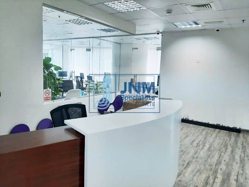 11 Corner Fitted Office | High Floor | Lake View