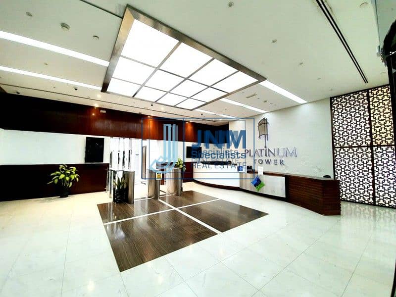 15 Corner Fitted Office | High Floor | Lake View