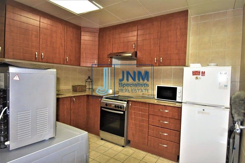 7 Fully-Furnished|Spacious & Bright |Closed Kitchen