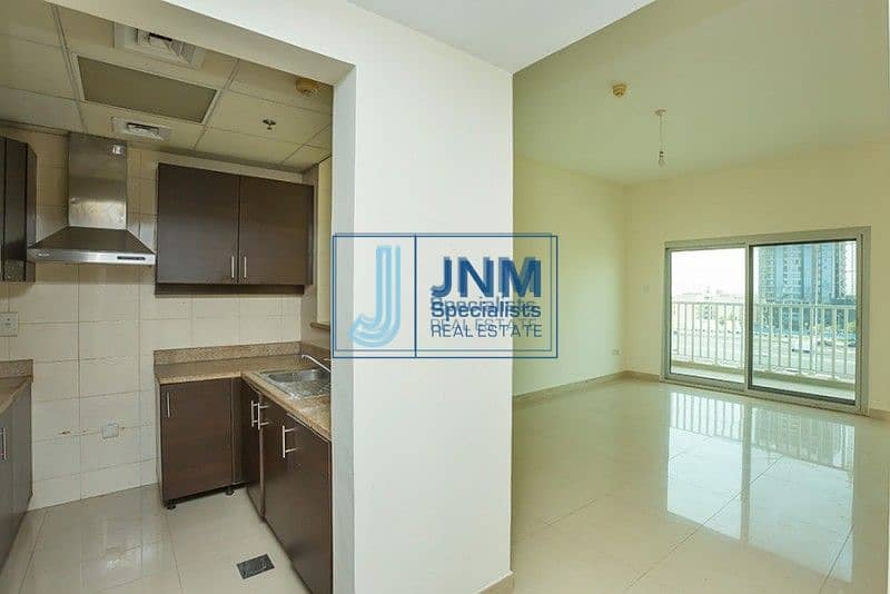 8 Spacious and Bright 1 Bedroom Apartment in IMPZ