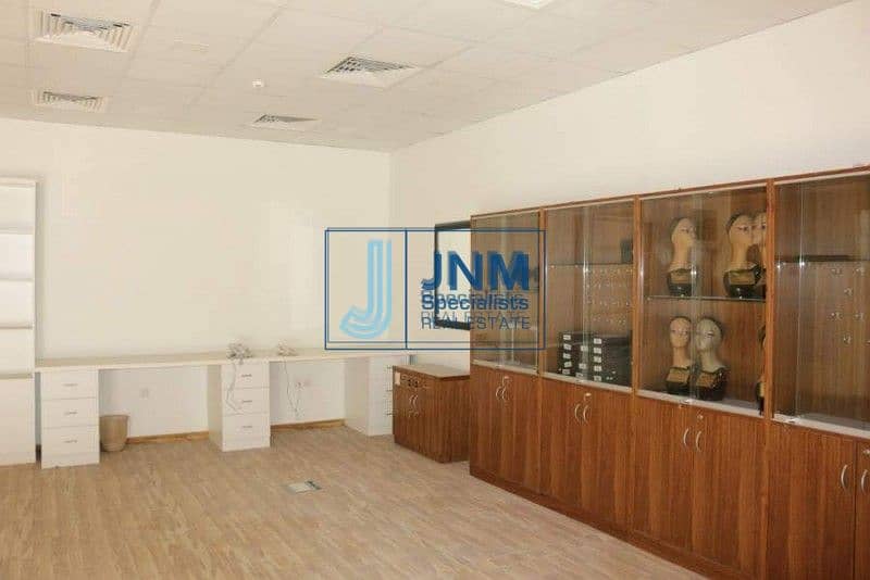 12 Warehouse with Mezzanine in Al Quoz 4 with Offices